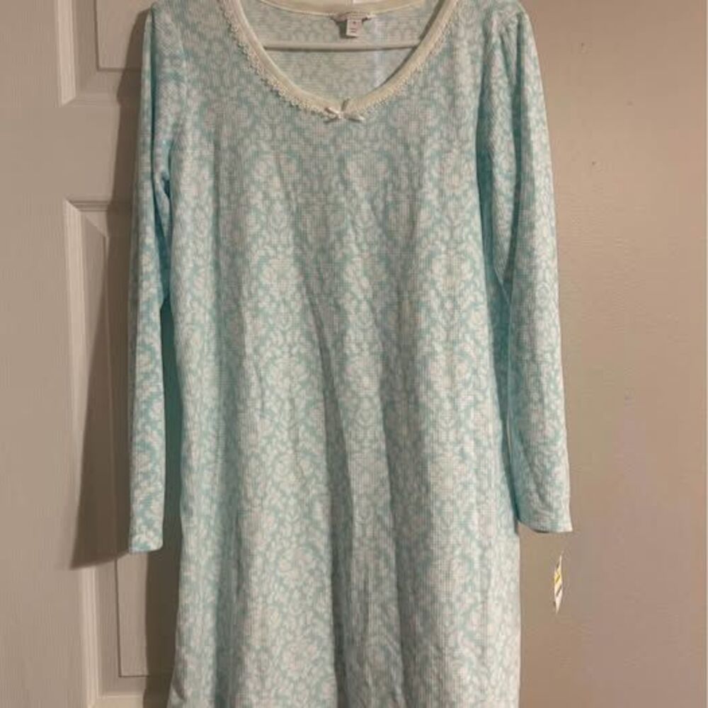 NWT Charter Club Soft Damask Nightgown Sleepshirt Size Medium